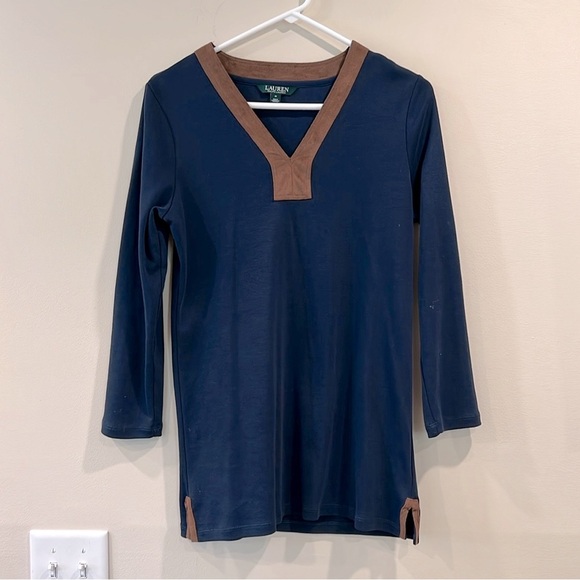 🔥RalphLauren Navy and Brown V-Neck Top🔥 - Picture 1 of 6
